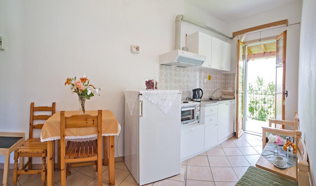 Villa Rebecca Agios Gordios  Habitación foto